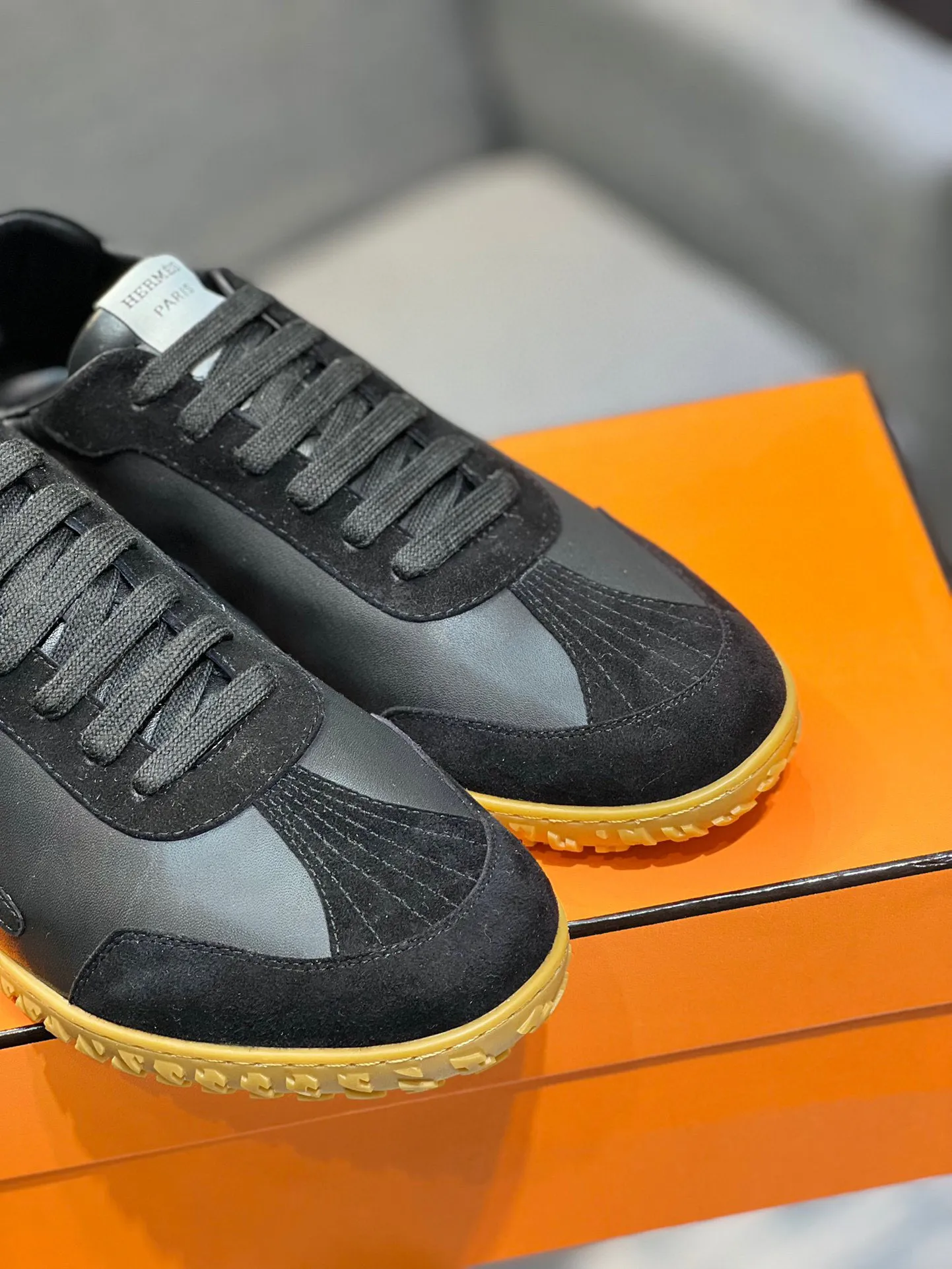 Men's shoes 💰660 [HERMES] Hermès - High-end quality original order 🔍🔍 - Upper: 🔝 cowhide suede splicing design - Inner lining: imported mixed sheepskin - Outsole: TPR foam · Rubber: two-color combined molding outsole - Super high quality control · Fine workmanship: highlighted (high-end, luxury, grade) -Size: 38-44 (45, 46, can be customized)